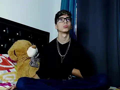 gabriel x18 online show from February 2026 12:42:01 PM