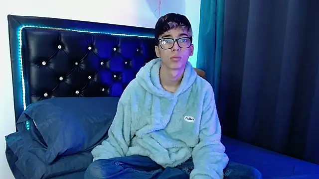 gabriel x18 online show from February 2026 10:50:01 PM