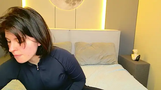 Milana Bold online show from March 2026 08:35:02 PM