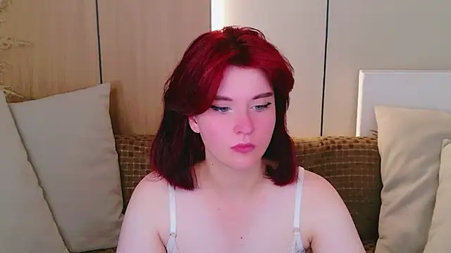 Snapshot of Milana_Bold chatting on July 2026 08:33:02 PM Milana Bold online show from July 2026 08:33:02 PM