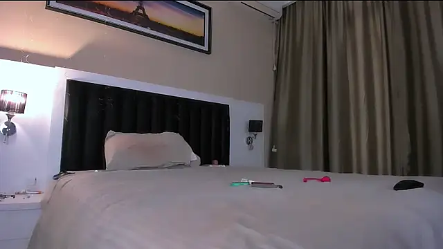 Snapshot of marrena_a chatting on February 2026 10:05:01 AM marrena a online show from February 2026 10:05:01 AM