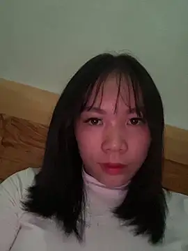 Snapshot of DoliceGirl2k chatting on February 2026 08:21:01 AM DoliceGirl2k online show from February 2026 08:21:01 AM