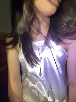 Snapshot of DoliceGirl2k chatting on May 2026 02:39:01 AM DoliceGirl2k online show from May 2026 02:39:01 AM