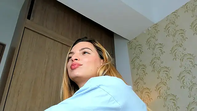 Snapshot of mahia_montenegro chatting on March 2026 04:09:01 PM mahia montenegro online show from March 2026 04:09:01 PM