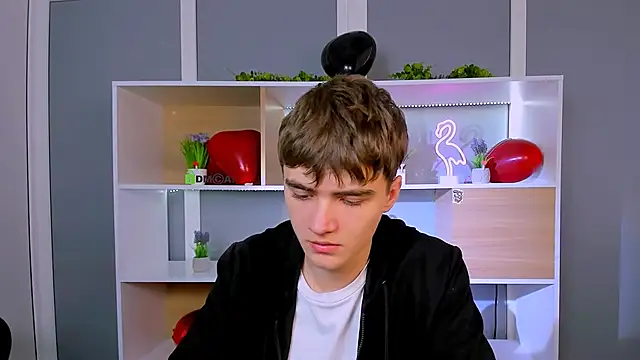 Snapshot of emil_lucky chatting on February 2026 11:18:01 AM emil lucky online show from February 2026 11:18:01 AM