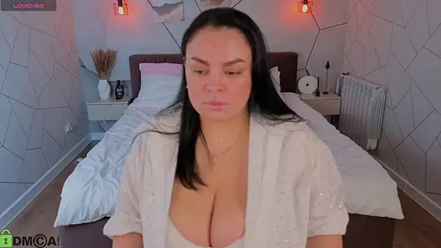 adele crown online show from February 2026 01:53:02 AM