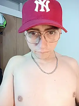 Snapshot of Emmanuel_Lust chatting on February 2026 12:16:01 PM Emmanuel Lust online show from February 2026 12:16:01 PM