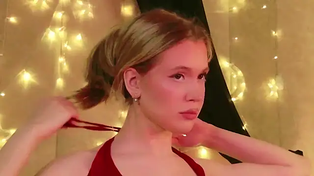 Beckie White online show from April 2026 08:50:01 PM