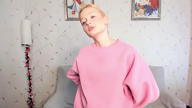 LolaStusse online show from February 2026 08:13:01 AM