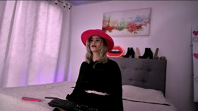 Sharlott 3 online show from February 2026 12:55:01 PM