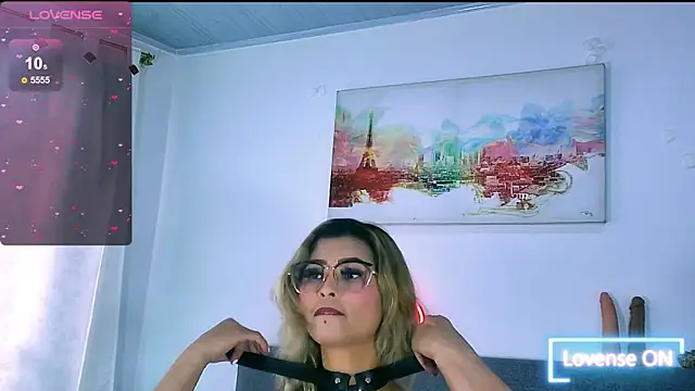 Sharlott 3 online show from April 2026 12:43:01 PM