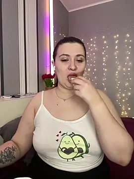 Snapshot of lipsi_vikki chatting on February 2026 07:04:01 AM lipsi vikki online show from February 2026 07:04:01 AM