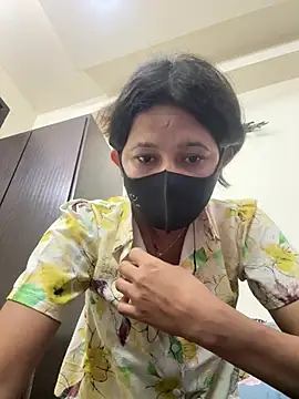 Snapshot of raavigirl chatting on February 2026 09:32:02 AM raavigirl online show from February 2026 09:32:02 AM