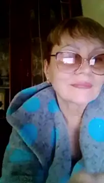 SophieBurns online show from April 2026 01:41:01 PM