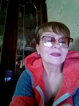 Snapshot of SophieBurns chatting on April 2026 01:41:02 PM SophieBurns online show from April 2026 01:41:02 PM