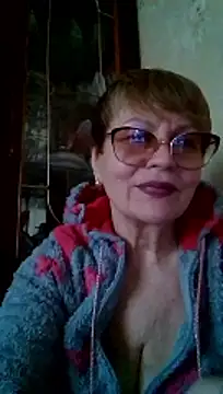 Snapshot of SophieBurns chatting on May 2026 01:49:01 PM SophieBurns online show from May 2026 01:49:01 PM