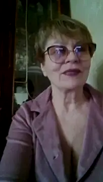 Snapshot of SophieBurns chatting on May 2026 11:51:02 AM SophieBurns online show from May 2026 11:51:02 AM