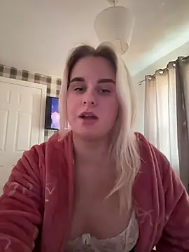 Snapshot of Bethanymaex chatting on March 2026 03:07:01 PM Bethanymaex online show from March 2026 03:07:01 PM