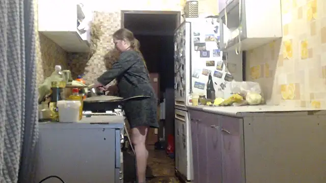 Snapshot of EliciaKush chatting on March 2026 06:03:01 PM EliciaKush online show from March 2026 06:03:01 PM