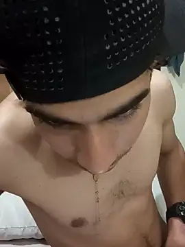 Snapshot of baby_22cm chatting on February 2026 03:43:01 AM baby 22cm online show from February 2026 03:43:01 AM