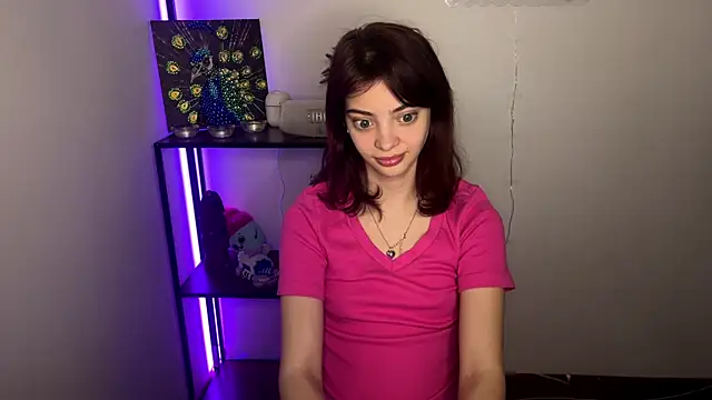 Snapshot of CassyVixen chatting on April 2026 05:01:02 PM CassyVixen online show from April 2026 05:01:02 PM