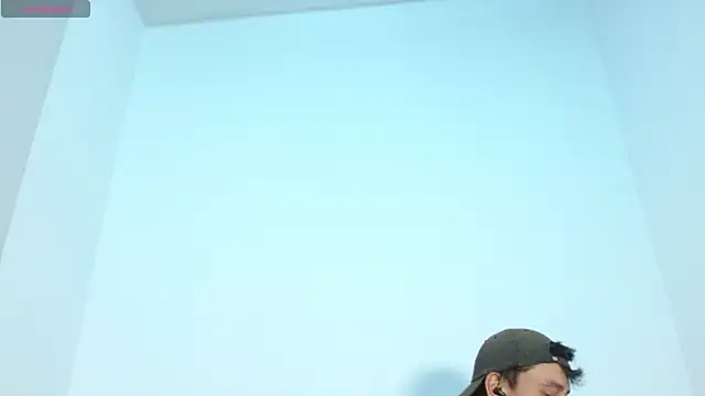 SkinnyDevil12 online show from February 2026 03:03:01 AM