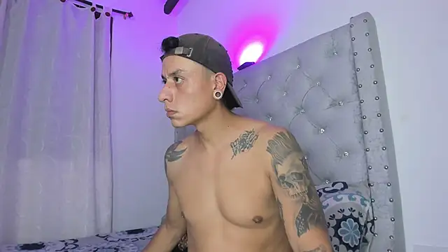 SkinnyDevil12 online show from February 2026 04:22:02 AM