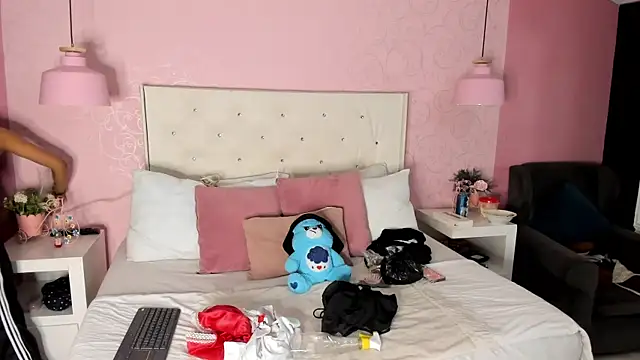 GaiaMonet online show from February 2026 08:21:01 PM