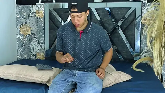 adrian camii online show from April 2026 07:24:02 AM