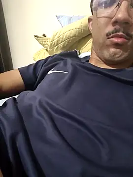 MOREN044 online show from February 2026 01:55:01 AM