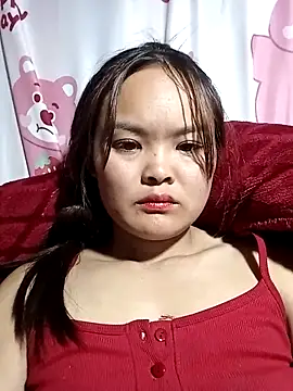 Snapshot of Luminana chatting on February 2026 01:45:01 AM Luminana online show from February 2026 01:45:01 AM