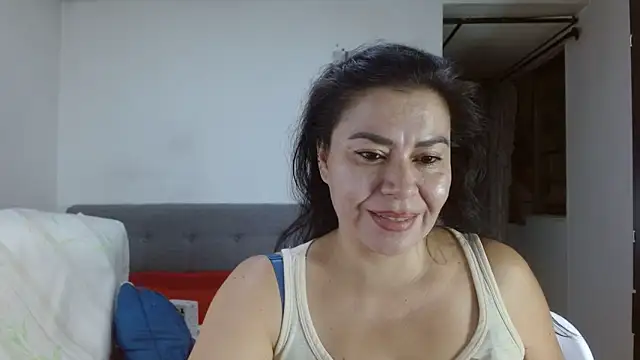 Karo sexy online show from February 2026 11:01:01 PM