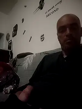 Snapshot of circott chatting on March 2026 07:10:02 PM circott online show from March 2026 07:10:02 PM