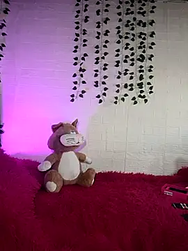 Snapshot of Keyla-moon chatting on February 2026 05:57:02 PM Keyla-moon online show from February 2026 05:57:02 PM