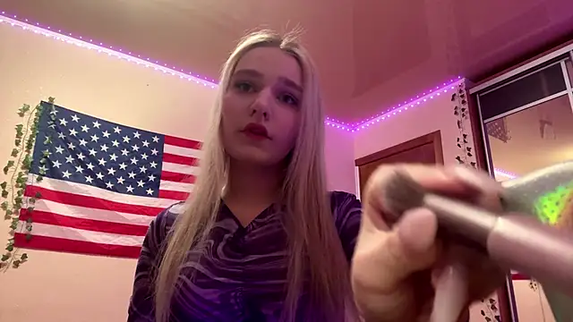 Snapshot of MiaBerlateen chatting on February 2026 06:29:02 PM MiaBerlateen online show from February 2026 06:29:02 PM