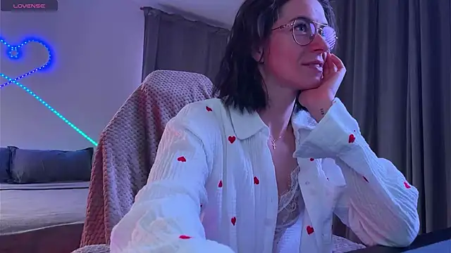 Snapshot of Katy_Kar chatting on February 2026 08:48:02 PM Katy Kar online show from February 2026 08:48:02 PM