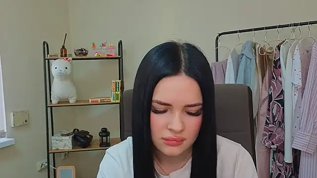 Snapshot of JenniferHowardd chatting on February 2026 11:14:01 AM JenniferHowardd online show from February 2026 11:14:01 AM