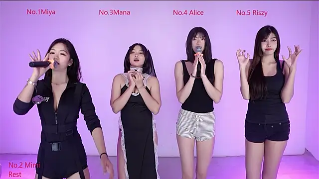 Snapshot of Velvet-girl chatting on February 2026 10:12:01 AM Velvet-girl online show from February 2026 10:12:01 AM