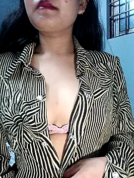 EliraMoon online show from February 2026 04:58:02 PM