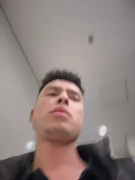 Snapshot of Eros_lee chatting on March 2026 06:58:01 PM Eros lee online show from March 2026 06:58:01 PM