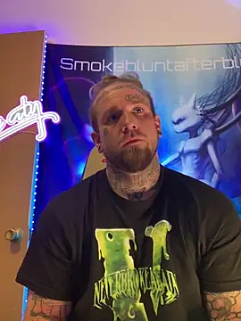 Snapshot of Smokebluntafterblunt chatting on February 2026 12:28:01 AM Smokebluntafterblunt online show from February 2026 12:28:01 AM