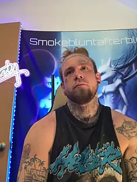 Snapshot of Smokebluntafterblunt chatting on February 2026 05:22:02 PM Smokebluntafterblunt online show from February 2026 05:22:02 PM