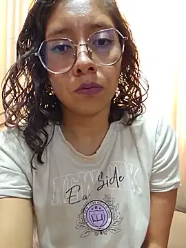Snapshot of Camila_Lopez1 chatting on May 2026 03:30:01 PM Camila Lopez1 online show from May 2026 03:30:01 PM