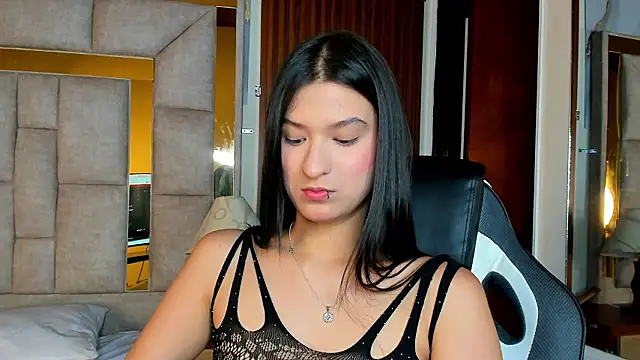 Snapshot of AgathaSanderhs_ chatting on February 2026 03:13:01 AM AgathaSanderhs online show from February 2026 03:13:01 AM