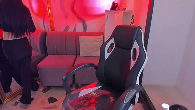 Snapshot of lorraineHunter chatting on February 2026 01:20:01 PM lorraineHunter online show from February 2026 01:20:01 PM