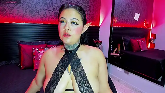 Aurelia Walker online show from February 2026 12:40:02 AM