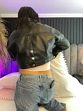 Nanda vixen  online show from May 2026 06:56:02 PM