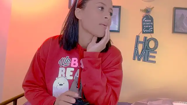 Snapshot of sexiempoderada18 chatting on February 2026 01:18:02 PM sexiempoderada18 online show from February 2026 01:18:02 PM