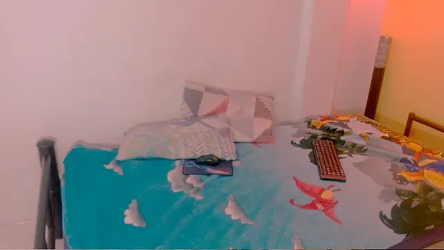 sexiempoderada18 online show from April 2026 02:03:02 PM