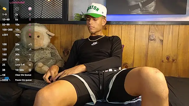 Snapshot of ItsZairen chatting on March 2026 03:45:01 AM ItsZairen online show from March 2026 03:45:01 AM